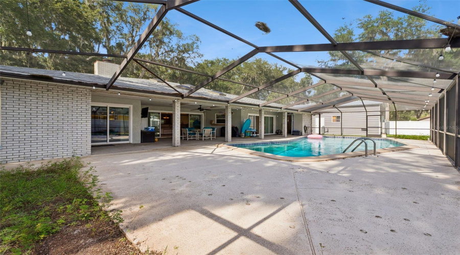 Lakeland, Florida 33811, 3 Bedroom Bedrooms, ,2 Bathroombathrooms,Residential,For Sale,Twelve Point,0,Mfrg5112977