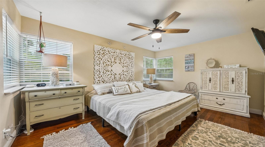 Dunedin, Florida 34698, 3 Bedroom Bedrooms, ,1 Bathroombathrooms,Residential,For Sale,Bayshore,0,Mfrtb8538257