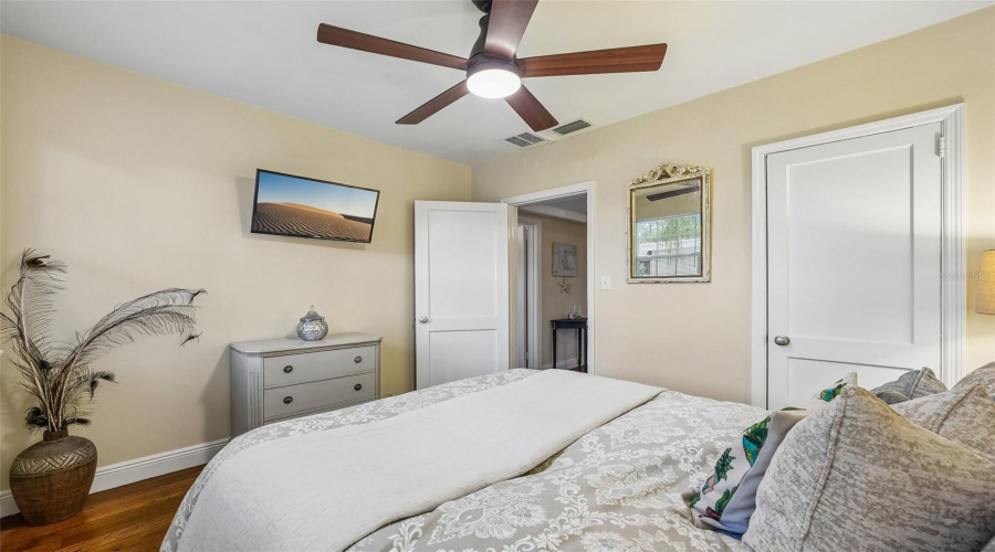 Dunedin, Florida 34698, 3 Bedroom Bedrooms, ,1 Bathroombathrooms,Residential,For Sale,Bayshore,0,Mfrtb8538257