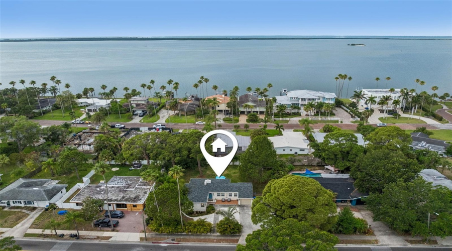 Dunedin, Florida 34698, 3 Bedroom Bedrooms, ,1 Bathroombathrooms,Residential,For Sale,Bayshore,0,Mfrtb8538257