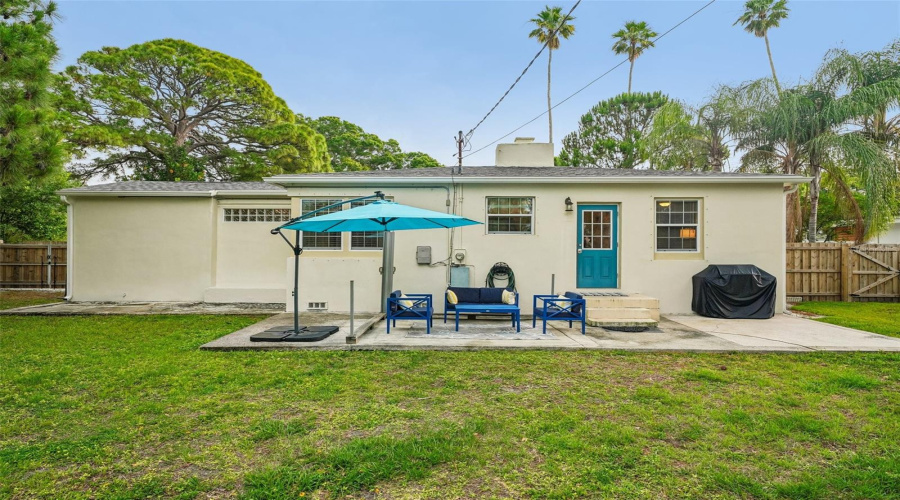 Dunedin, Florida 34698, 3 Bedroom Bedrooms, ,1 Bathroombathrooms,Residential,For Sale,Bayshore,0,Mfrtb8538257