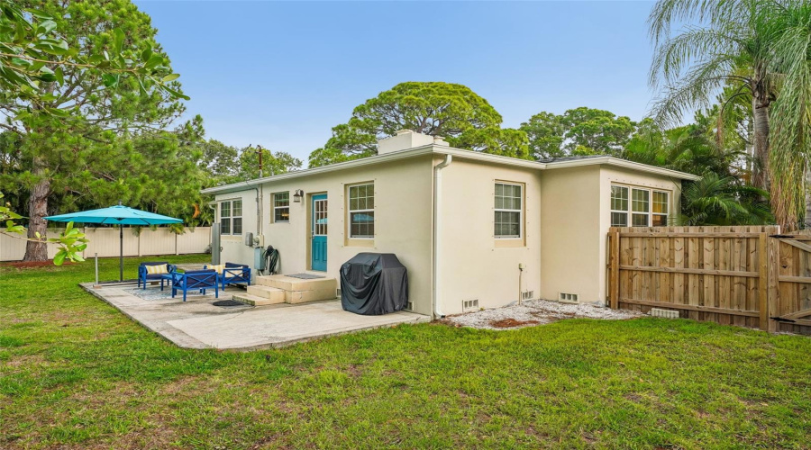 Dunedin, Florida 34698, 3 Bedroom Bedrooms, ,1 Bathroombathrooms,Residential,For Sale,Bayshore,0,Mfrtb8538257