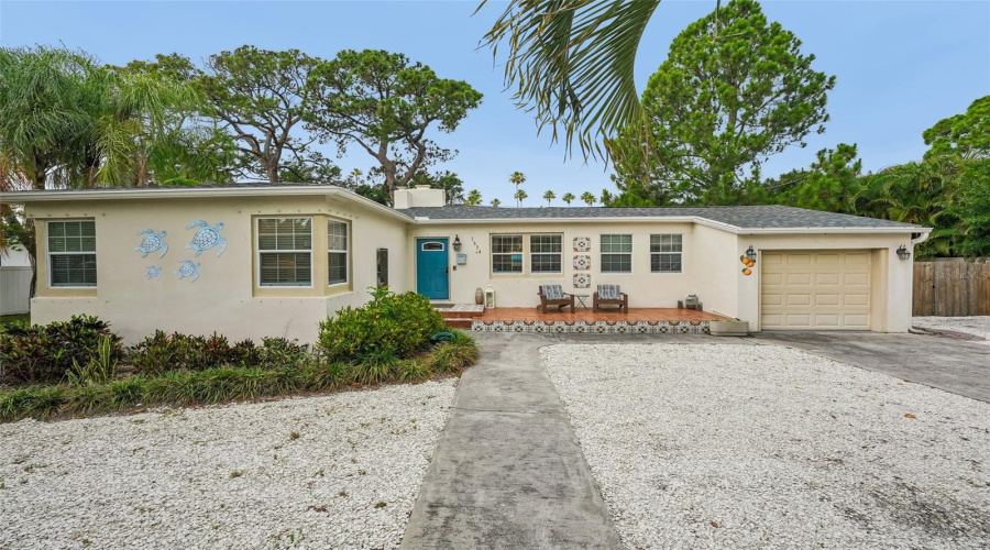 Dunedin, Florida 34698, 3 Bedroom Bedrooms, ,1 Bathroombathrooms,Residential,For Sale,Bayshore,0,Mfrtb8538257