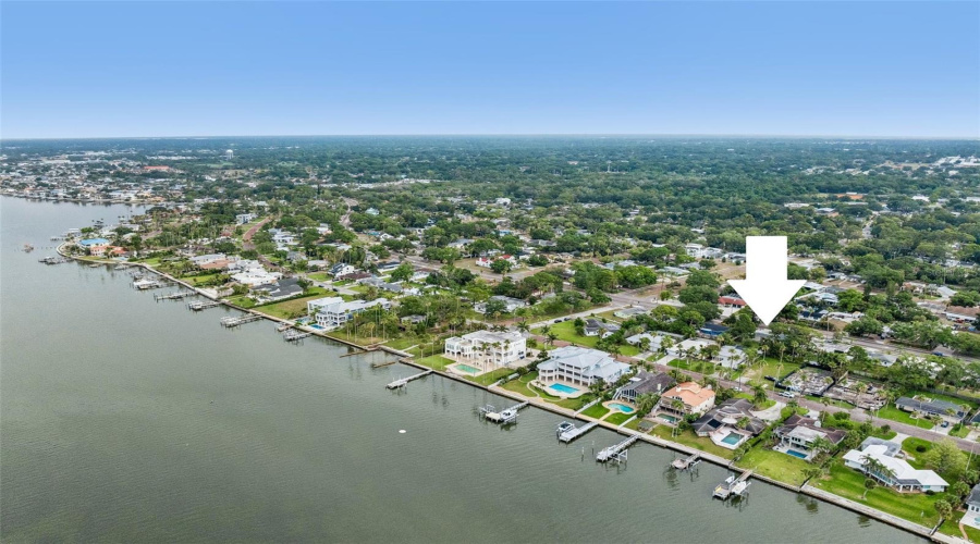 Dunedin, Florida 34698, 3 Bedroom Bedrooms, ,1 Bathroombathrooms,Residential,For Sale,Bayshore,0,Mfrtb8538257