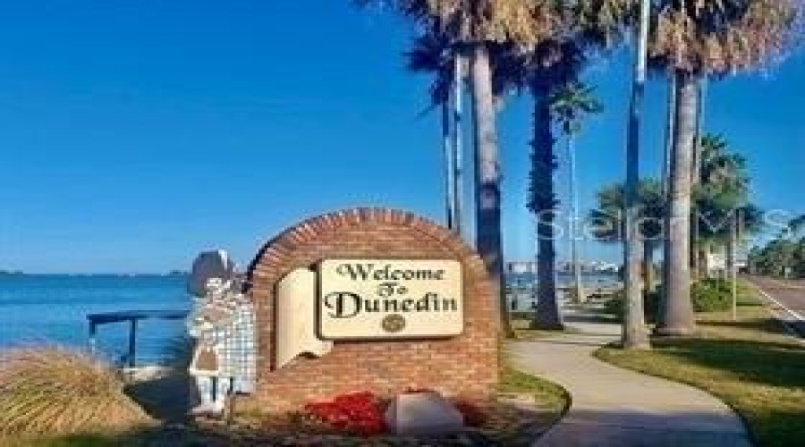 Dunedin, Florida 34698, 3 Bedroom Bedrooms, ,1 Bathroombathrooms,Residential,For Sale,Bayshore,0,Mfrtb8538257
