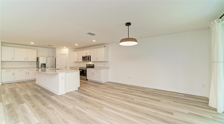 Parrish, Florida 34219, 4 Bedroom Bedrooms, ,2 Bathroombathrooms,Residential,For Sale,Blue Reflection,0,Mfra4701559