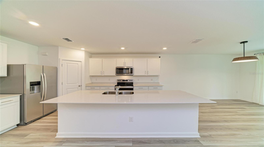 Parrish, Florida 34219, 4 Bedroom Bedrooms, ,2 Bathroombathrooms,Residential,For Sale,Blue Reflection,0,Mfra4701559