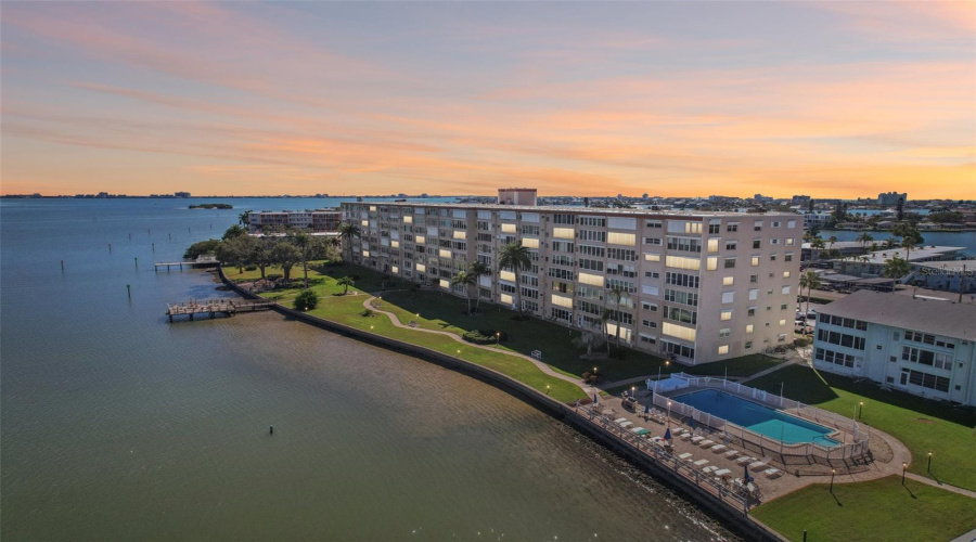South Pasadena, Florida 33707, 2 Bedroom Bedrooms, ,1 Bathroombathrooms,Residential,For Sale,Shore,0,Mfrtb8515080