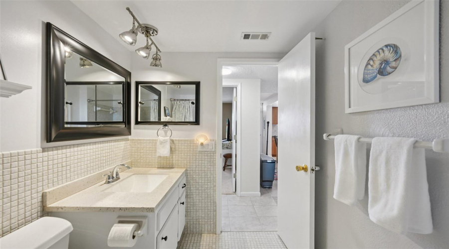 South Pasadena, Florida 33707, 2 Bedroom Bedrooms, ,1 Bathroombathrooms,Residential,For Sale,Shore,0,Mfrtb8515080