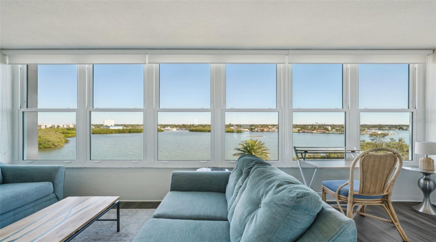 South Pasadena, Florida 33707, 2 Bedroom Bedrooms, ,1 Bathroombathrooms,Residential,For Sale,Shore,0,Mfrtb8515080