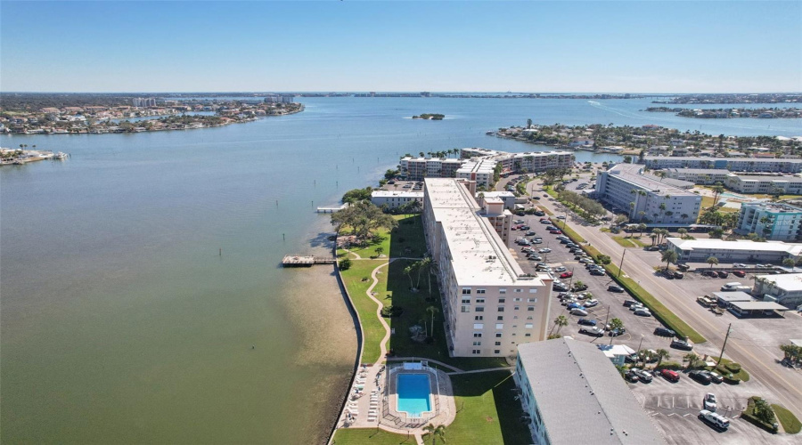 South Pasadena, Florida 33707, 2 Bedroom Bedrooms, ,1 Bathroombathrooms,Residential,For Sale,Shore,0,Mfrtb8515080