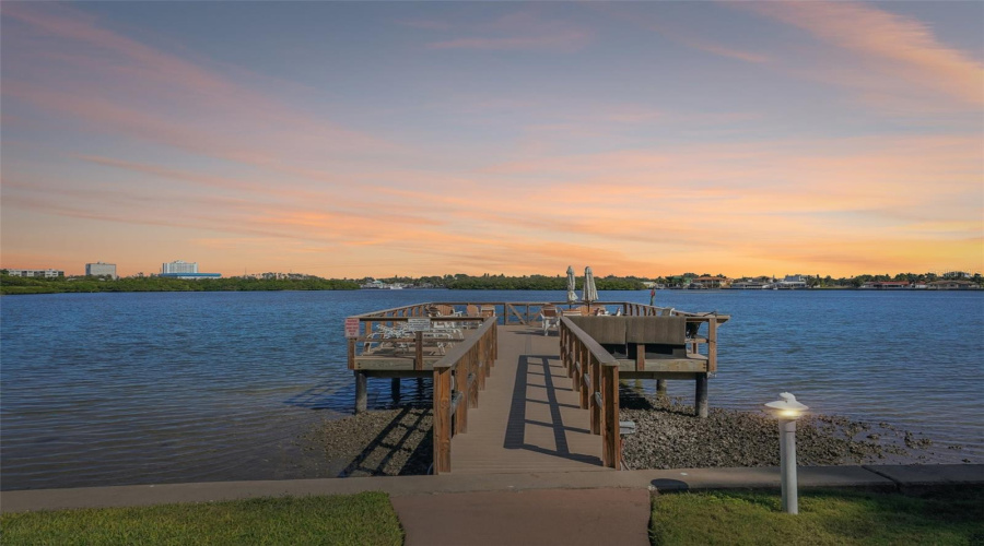 South Pasadena, Florida 33707, 2 Bedroom Bedrooms, ,1 Bathroombathrooms,Residential,For Sale,Shore,0,Mfrtb8515080