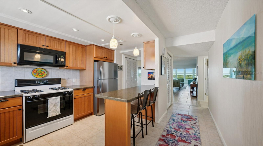 South Pasadena, Florida 33707, 2 Bedroom Bedrooms, ,1 Bathroombathrooms,Residential,For Sale,Shore,0,Mfrtb8515080
