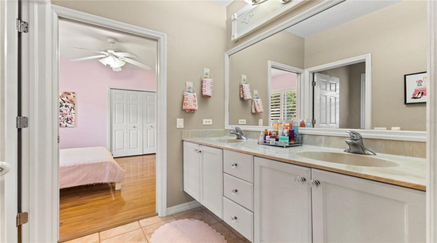 Tampa, Florida 33647, 6 Bedroom Bedrooms, ,3 Bathroombathrooms,Residential,For Sale,Arbor Greene,0,Mfrtb8512311