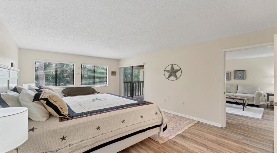 Sarasota, Florida 34235, 2 Bedroom Bedrooms, ,2 Bathroombathrooms,Residential,For Sale,Lake Village,0,Mfra4703859