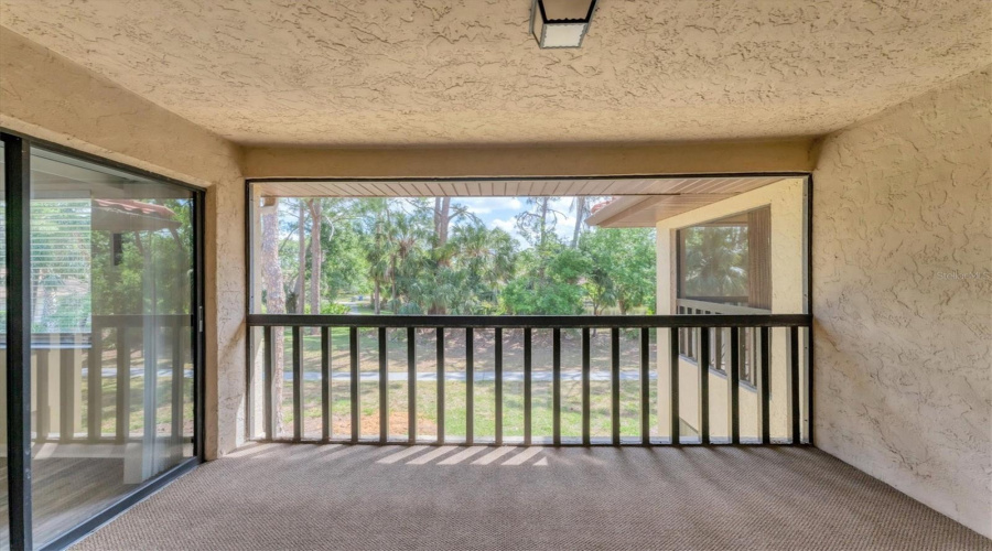 Sarasota, Florida 34235, 2 Bedroom Bedrooms, ,2 Bathroombathrooms,Residential,For Sale,Lake Village,0,Mfra4703859