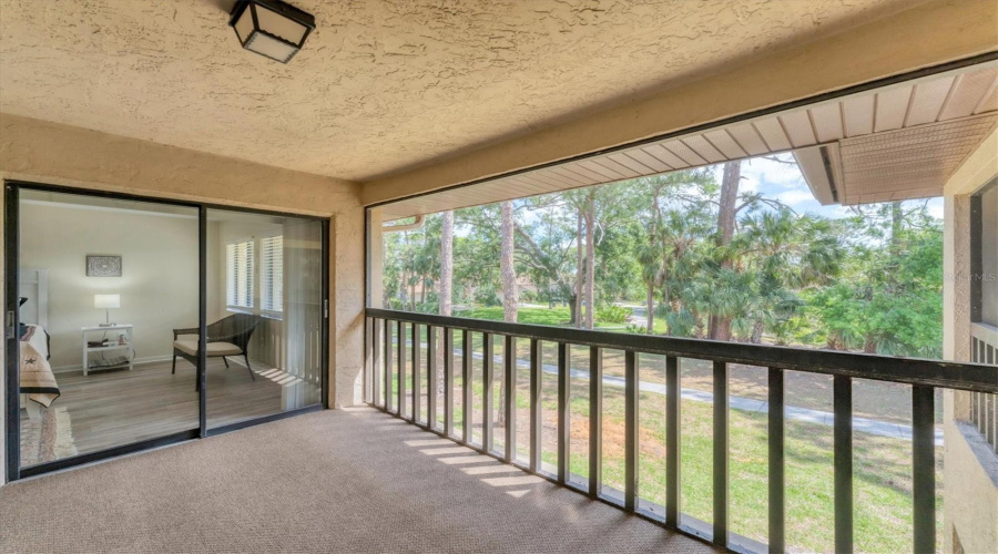 Sarasota, Florida 34235, 2 Bedroom Bedrooms, ,2 Bathroombathrooms,Residential,For Sale,Lake Village,0,Mfra4703859