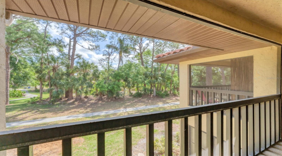Sarasota, Florida 34235, 2 Bedroom Bedrooms, ,2 Bathroombathrooms,Residential,For Sale,Lake Village,0,Mfra4703859