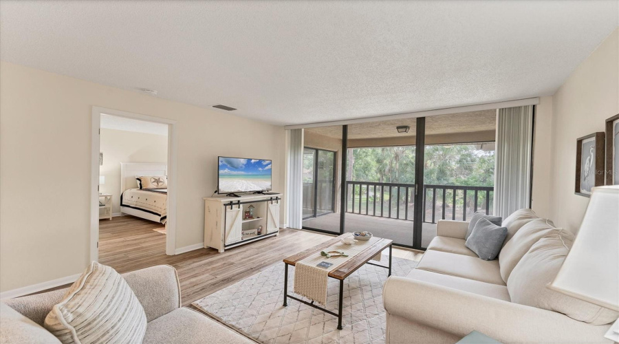 Sarasota, Florida 34235, 2 Bedroom Bedrooms, ,2 Bathroombathrooms,Residential,For Sale,Lake Village,0,Mfra4703859