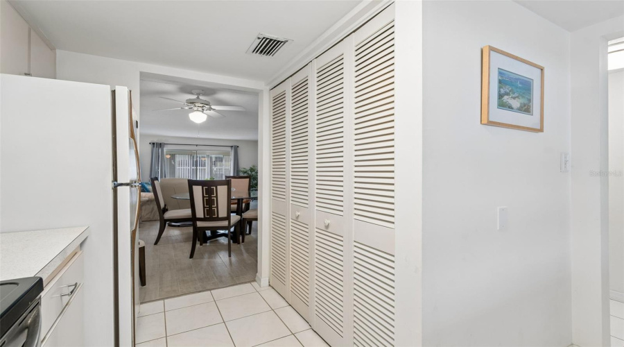 Belleair Bluffs, Florida 33770, 2 Bedroom Bedrooms, ,1 Bathroombathrooms,Residential,For Sale,Bay,0,Mfrtb8495009