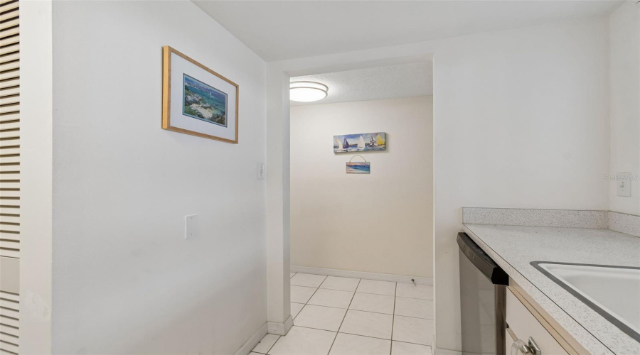 Belleair Bluffs, Florida 33770, 2 Bedroom Bedrooms, ,1 Bathroombathrooms,Residential,For Sale,Bay,0,Mfrtb8495009