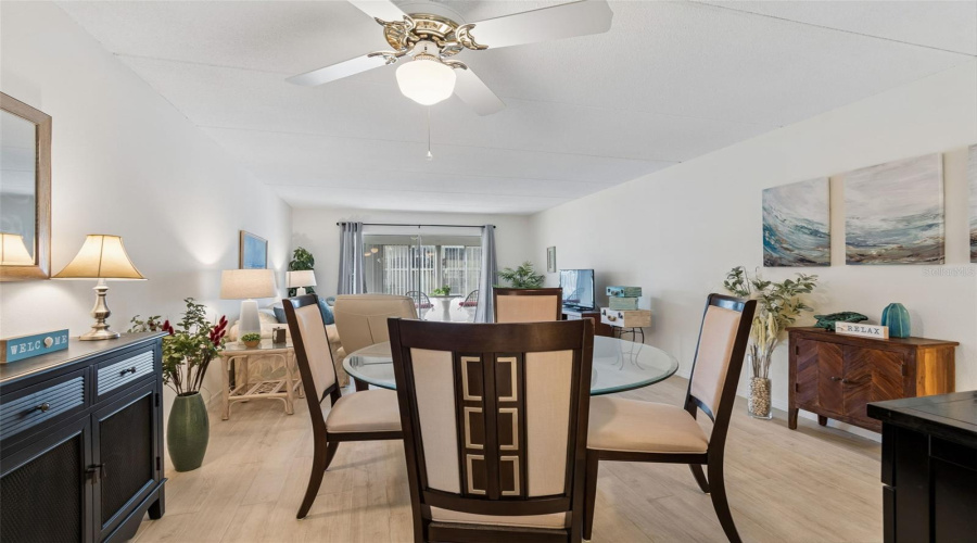 Belleair Bluffs, Florida 33770, 2 Bedroom Bedrooms, ,1 Bathroombathrooms,Residential,For Sale,Bay,0,Mfrtb8495009