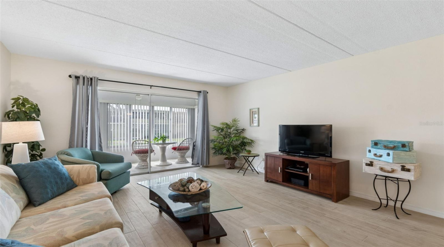 Belleair Bluffs, Florida 33770, 2 Bedroom Bedrooms, ,1 Bathroombathrooms,Residential,For Sale,Bay,0,Mfrtb8495009