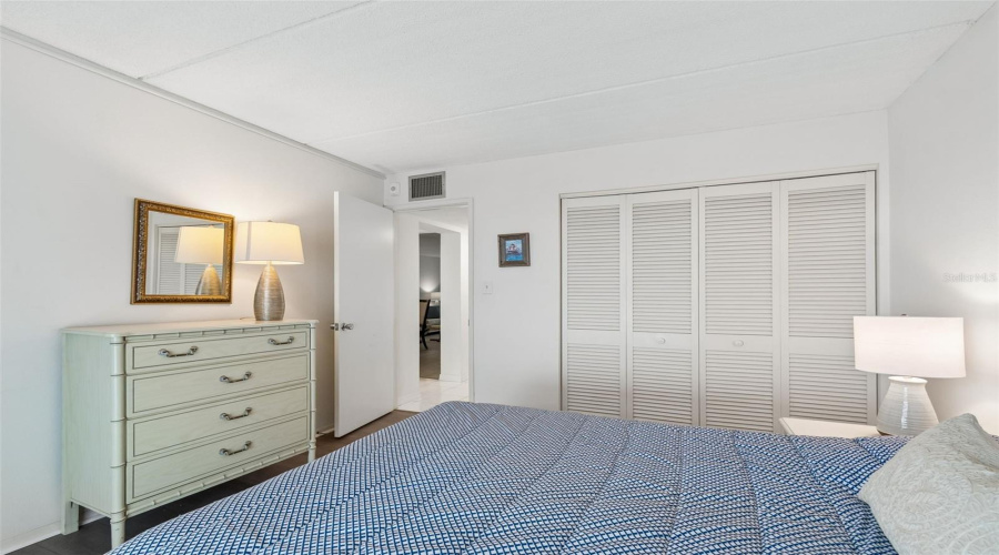 Belleair Bluffs, Florida 33770, 2 Bedroom Bedrooms, ,1 Bathroombathrooms,Residential,For Sale,Bay,0,Mfrtb8495009