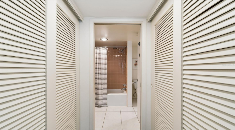 Belleair Bluffs, Florida 33770, 2 Bedroom Bedrooms, ,1 Bathroombathrooms,Residential,For Sale,Bay,0,Mfrtb8495009