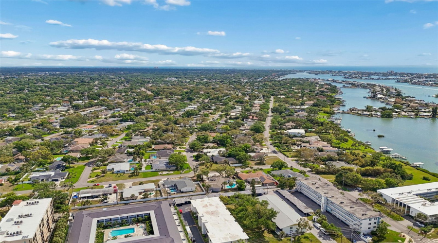 Belleair Bluffs, Florida 33770, 2 Bedroom Bedrooms, ,1 Bathroombathrooms,Residential,For Sale,Bay,0,Mfrtb8495009