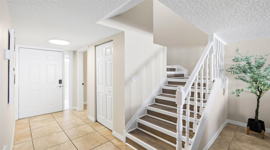 Pinellas Park, Florida 33781, 3 Bedroom Bedrooms, ,2 Bathroombathrooms,Residential,For Sale,Moffatt,0,Mfrtb8500588