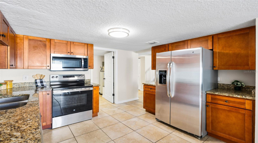 Pinellas Park, Florida 33781, 3 Bedroom Bedrooms, ,2 Bathroombathrooms,Residential,For Sale,Moffatt,0,Mfrtb8500588
