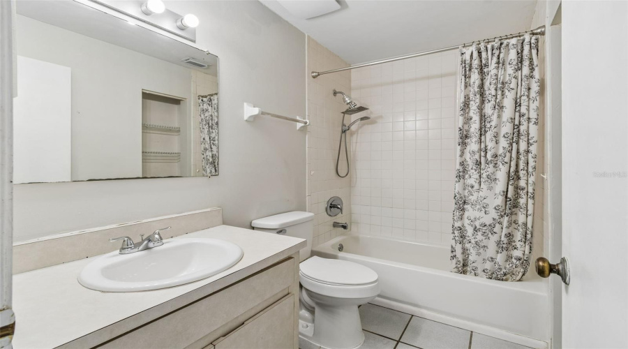 Tampa, Florida 33617, 3 Bedroom Bedrooms, ,2 Bathroombathrooms,Residential,For Sale,Sunridge Palms,0,Mfrtb8500526
