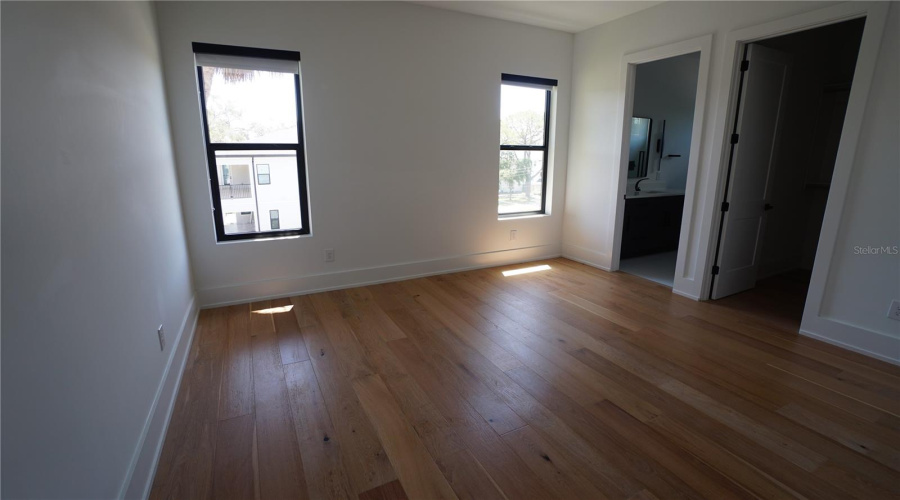 Tampa, Florida 33629, 4 Bedroom Bedrooms, ,4 Bathroombathrooms,Residential,For Sale,Estrella,0,Mfrtb8540762