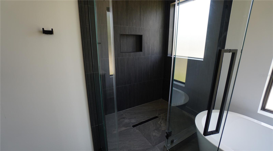 Tampa, Florida 33629, 4 Bedroom Bedrooms, ,4 Bathroombathrooms,Residential,For Sale,Estrella,0,Mfrtb8540762