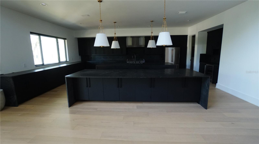 Tampa, Florida 33629, 4 Bedroom Bedrooms, ,4 Bathroombathrooms,Residential,For Sale,Estrella,0,Mfrtb8540762