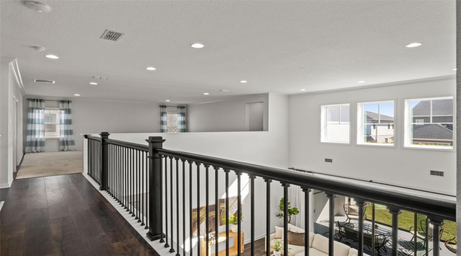 Orlando, Florida 32827, 5 Bedroom Bedrooms, ,4 Bathroombathrooms,Residential,For Sale,Bovet,0,Mfro6390382