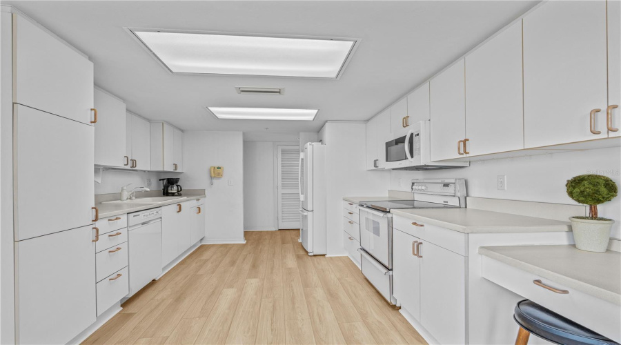 Spacious Kitchen With Plenty Of Storage