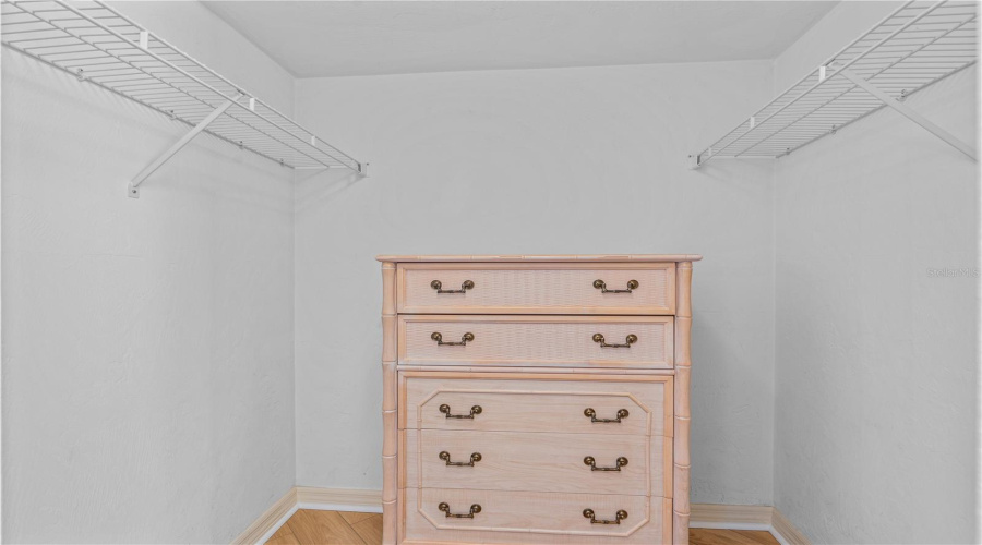 Large Walk In Closet &Amp; 2Nd Closet Too!