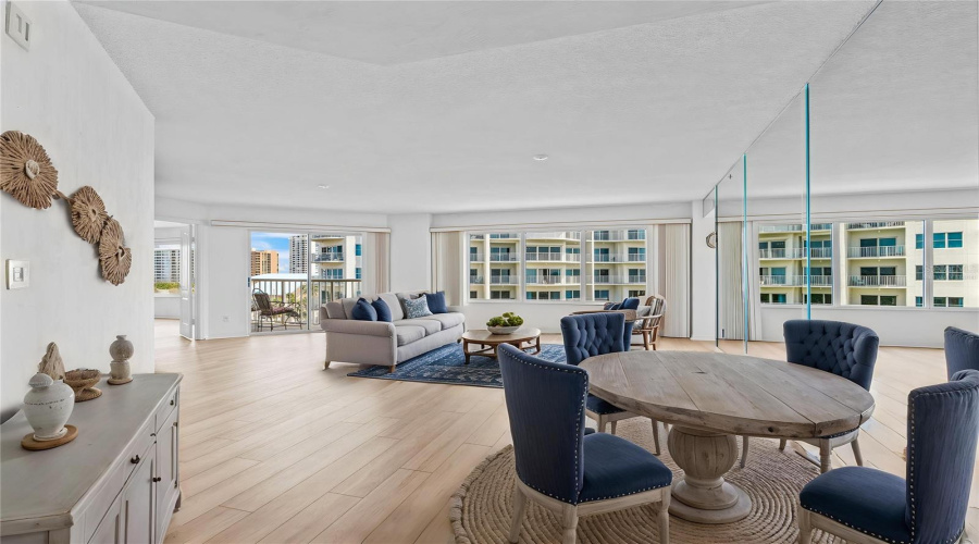 Virtually Staged - Entertainer'S Delight