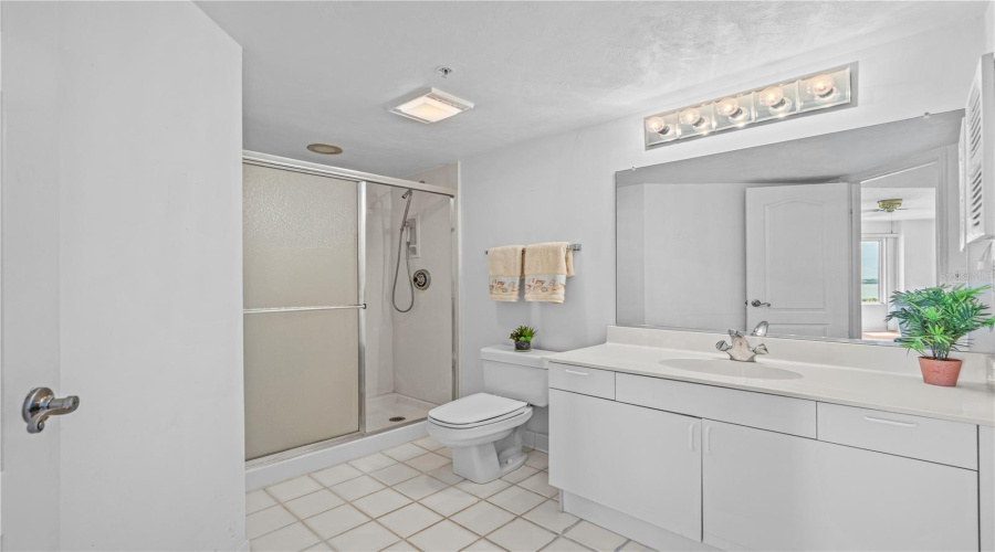 Secondary Suite Private Full Bath