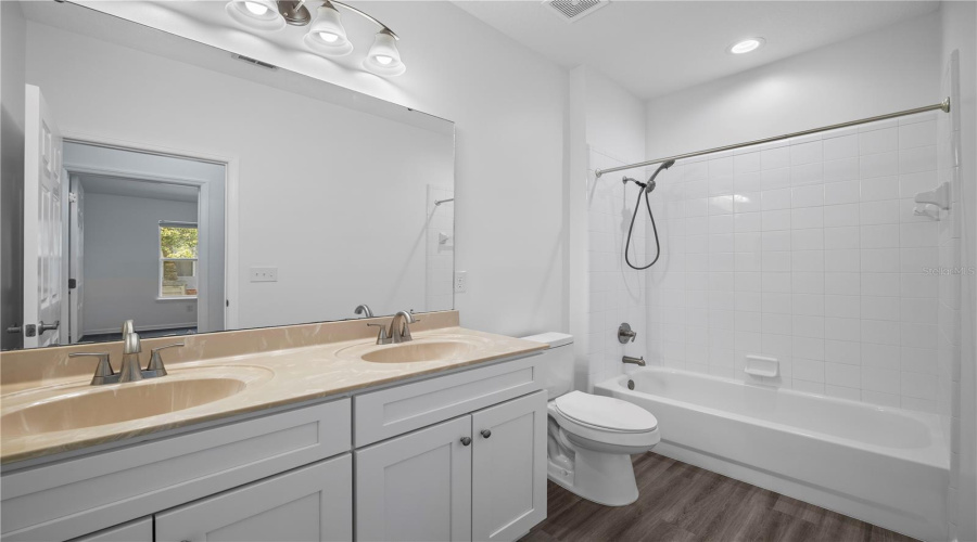 Orange Park, Florida 32073, 4 Bedroom Bedrooms, ,3 Bathroombathrooms,Residential,For Sale,Wyndham,0,Mfrfc320345