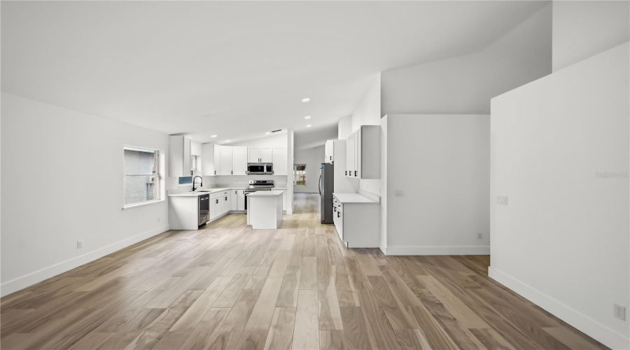 Orlando, Florida 32837, 4 Bedroom Bedrooms, ,2 Bathroombathrooms,Residential,For Sale,Quail Trail,0,Mfro6423230