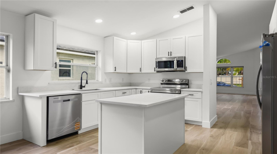 Orlando, Florida 32837, 4 Bedroom Bedrooms, ,2 Bathroombathrooms,Residential,For Sale,Quail Trail,0,Mfro6423230