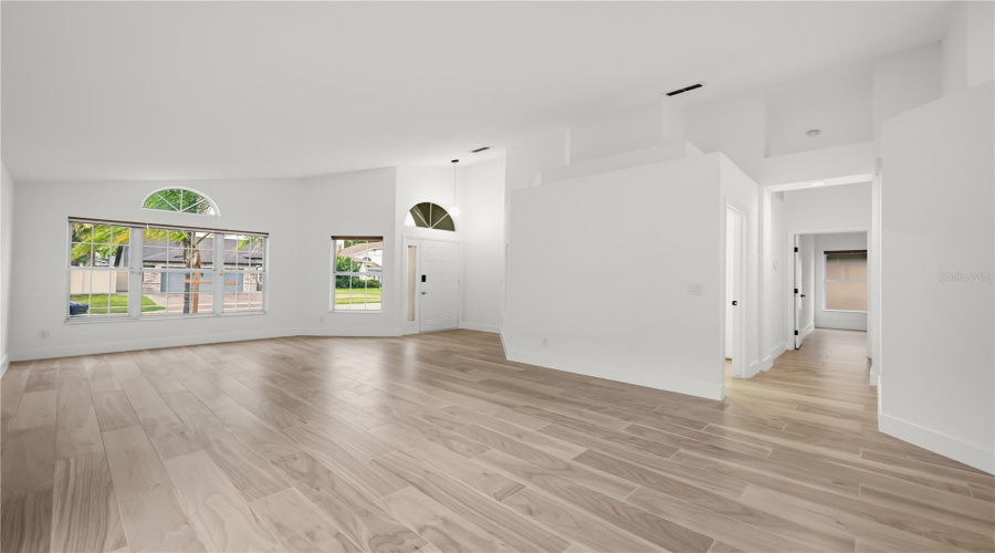 Orlando, Florida 32837, 4 Bedroom Bedrooms, ,2 Bathroombathrooms,Residential,For Sale,Quail Trail,0,Mfro6423230