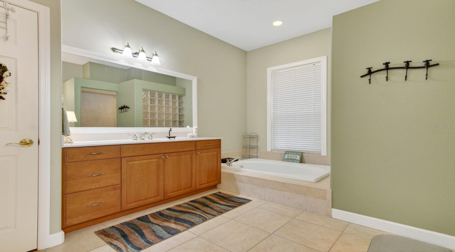 Wesley Chapel, Florida 33545, 4 Bedroom Bedrooms, ,3 Bathroombathrooms,Residential,For Sale,Bridleford,0,Mfrtb8518478