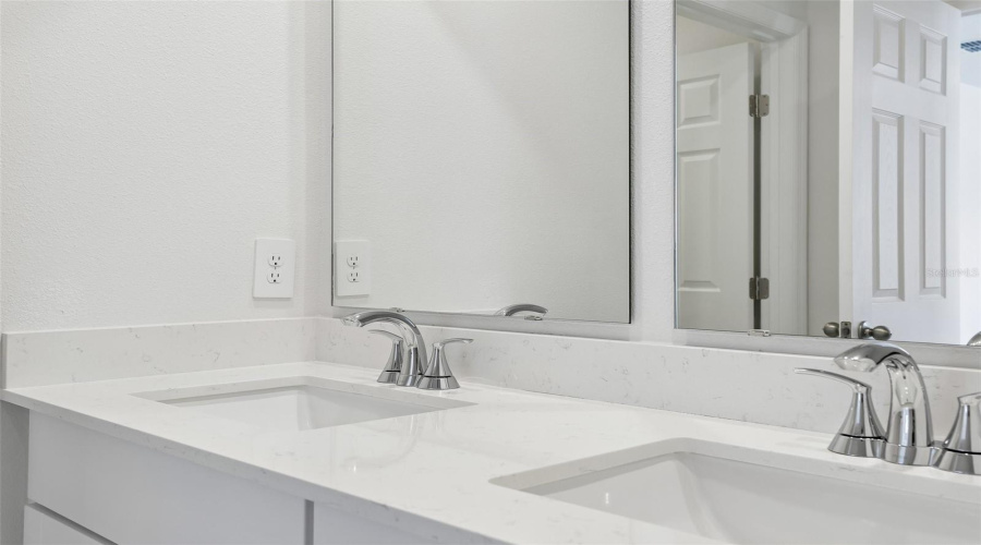 St Cloud, Florida 34772, 3 Bedroom Bedrooms, ,2 Bathroombathrooms,Residential,For Sale,Rangeland,0,Mfrtb8510551