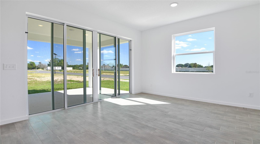 Ocala, Florida 34474, 4 Bedroom Bedrooms, ,3 Bathroombathrooms,Residential,For Sale,64Th,0,Mfrs5152924