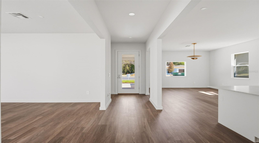 Lady Lake, Florida 32159, 4 Bedroom Bedrooms, ,2 Bathroombathrooms,Residential,For Sale,Skyfield,0,Mfrg5105317