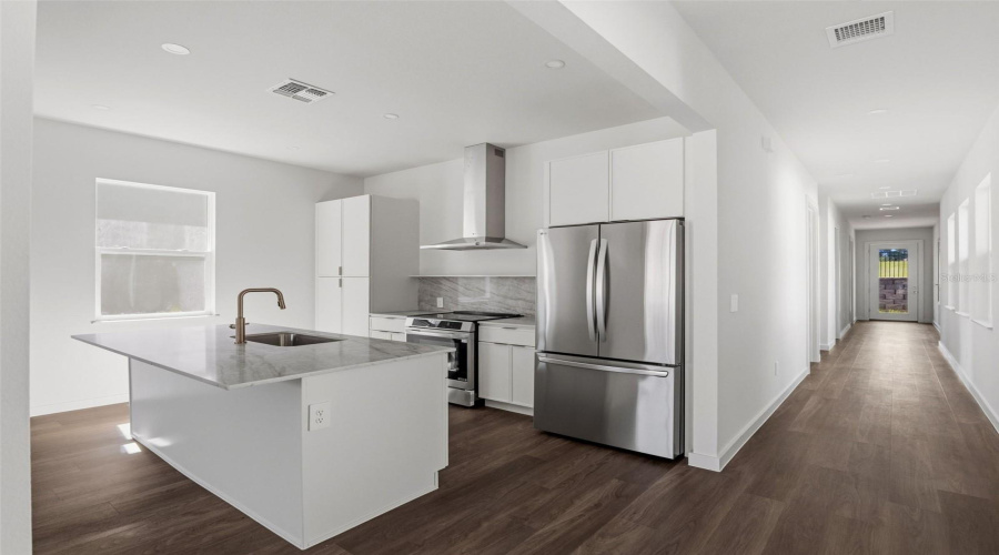 Lady Lake, Florida 32159, 4 Bedroom Bedrooms, ,2 Bathroombathrooms,Residential,For Sale,Skyfield,0,Mfrg5105317